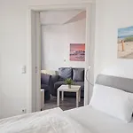 703, Seepark Daire