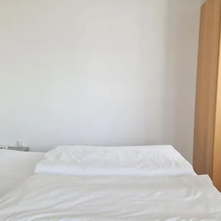 Apartment 703, Seepark *